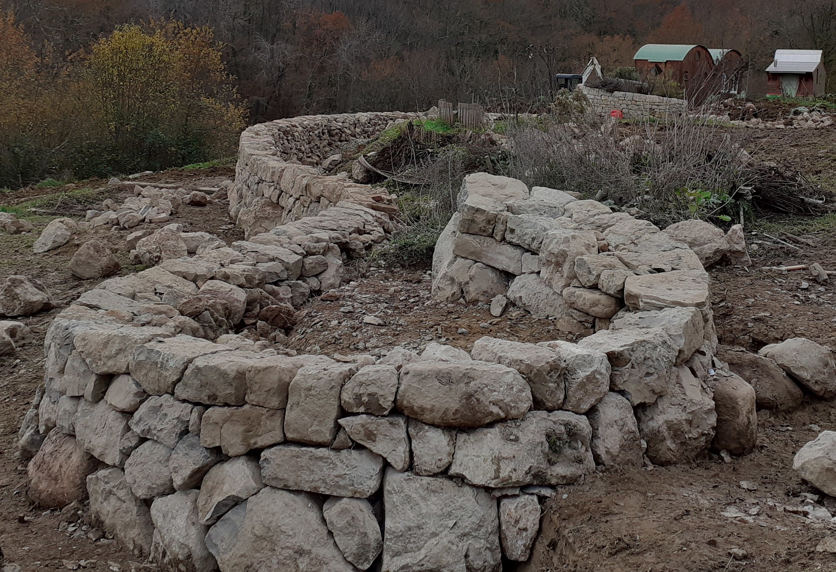 Mur Mas d'Azil ent. Ardèche Pierre Sèche