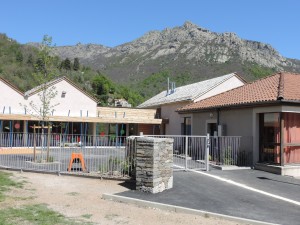 Mur de l'école à Vialas '48) 2